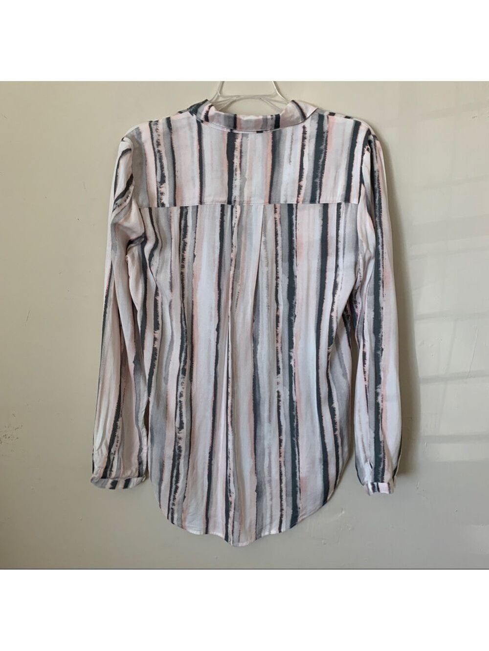 Cloth & Stone Anthropologie Stripe Button Down Long Sleeve Top Size S - Picture 2 of 6